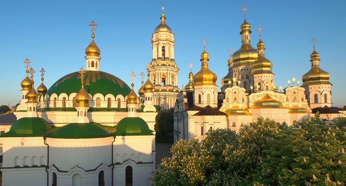Владимир Зеленский подтвердил право Украинской Православной Церкви на Киево-Печерскую лавру
