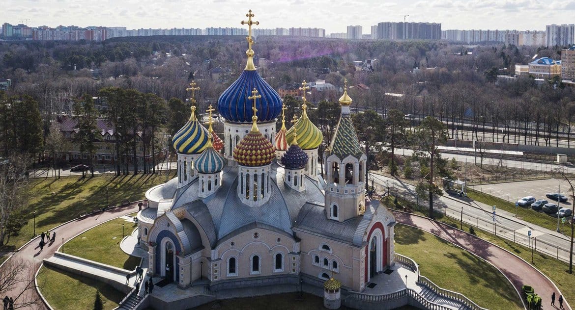 Запрет на посещение храмов в Москве и Подмосковье продлен на неопределенный срок