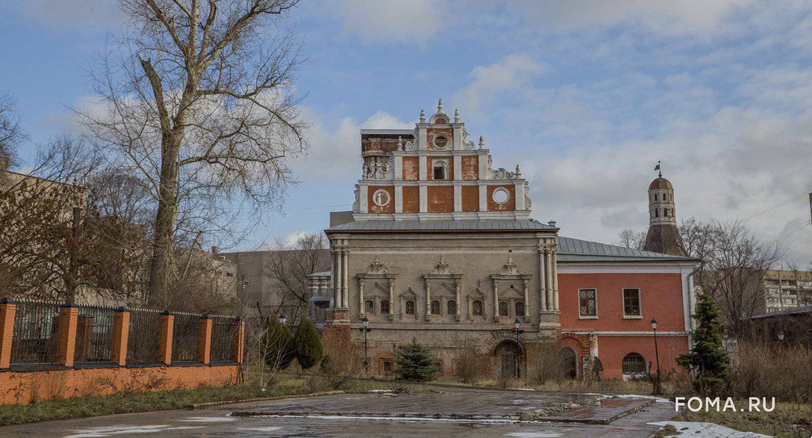 Трагические закоулки Москвы: здесь утопилась бедная Лиза, взорвали монастырь, а на месте храма построили ДК