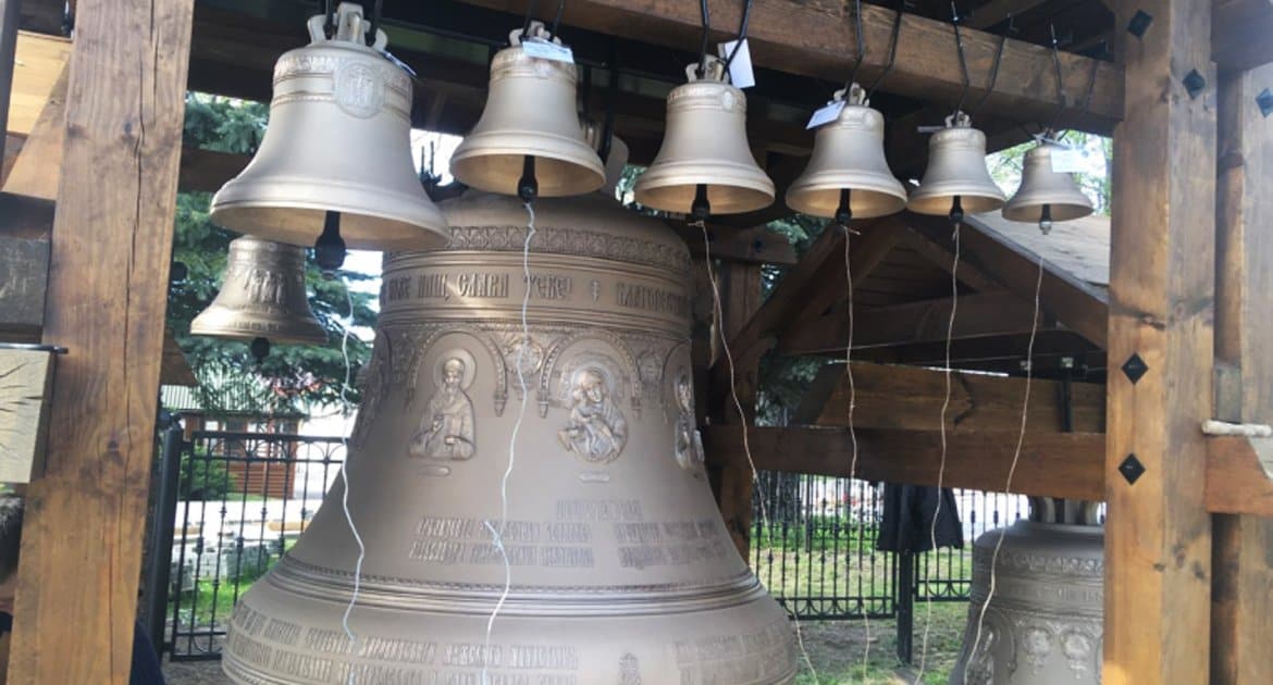 В Жировичский монастырь передали 12 колоколов из России