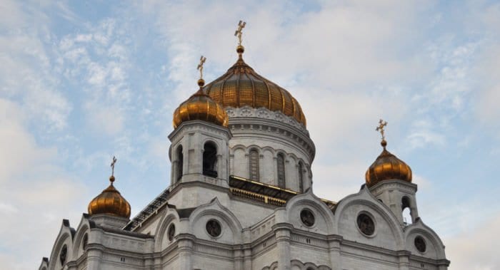 В Русской Православной Церкви серьезно озабочены жесткими преследованиями верующих канонической Церкви на Украине