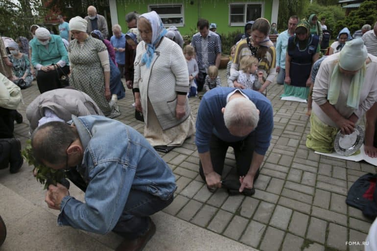 В Москве и Подмосковье прошли первые богослужения с участием прихожан после послабления режима самоизоляции. Фото