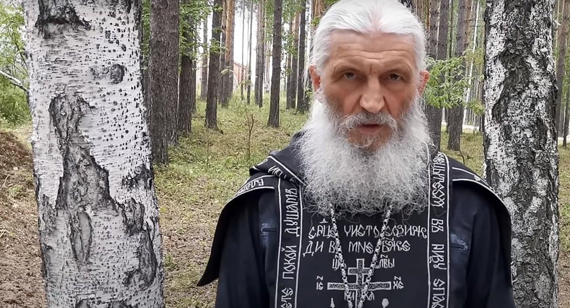 Патриарх Кирилл утвердил решение об отлучении от Церкви схимонаха Сергия (Романова)