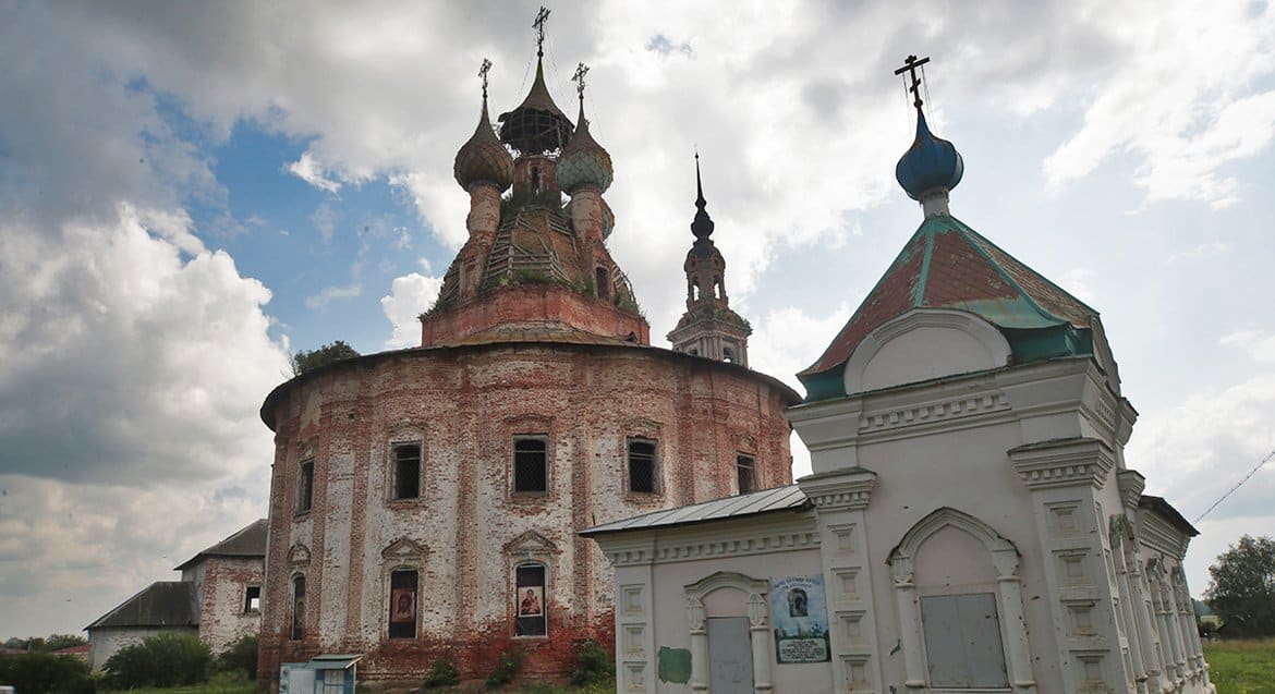 В России на сегодня более 4000 храмов в аварийном состоянии