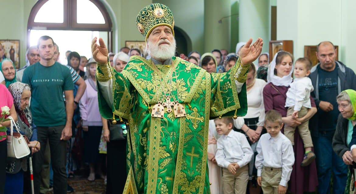 В храмах и монастырях Беларуси начали особо молиться о мире в стране