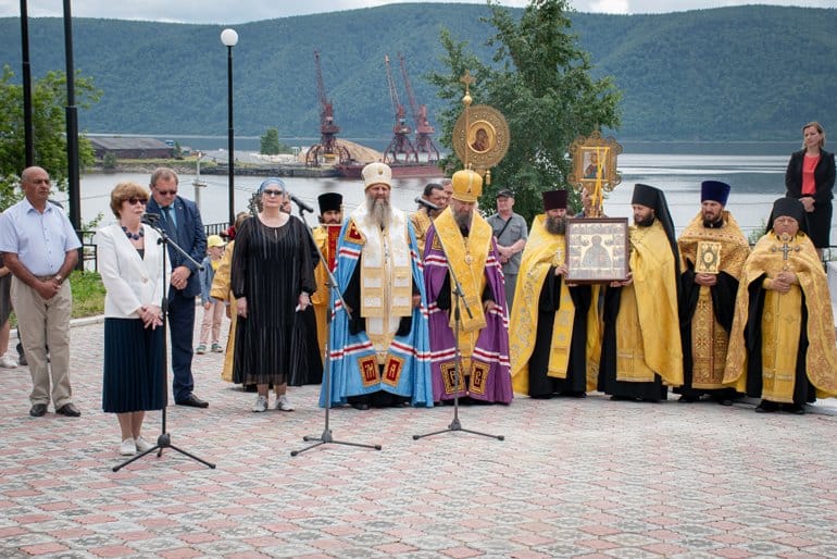 Памятник святителю Николаю Чудотворцу открыли в Николаевске-на-Амуре