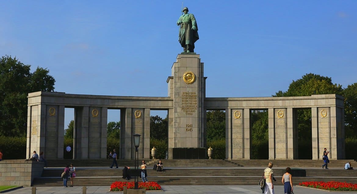 МИД России присоединился к проекту по сохранению российских военных мемориалов за рубежом