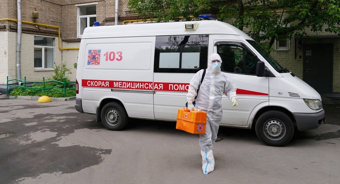 За сутки ковидом в России заболело чуть больше 8 тысяч человек