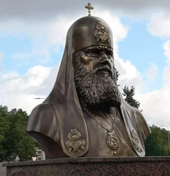 Памятник патриарху Алексию II открыли в эстонском Йыхви