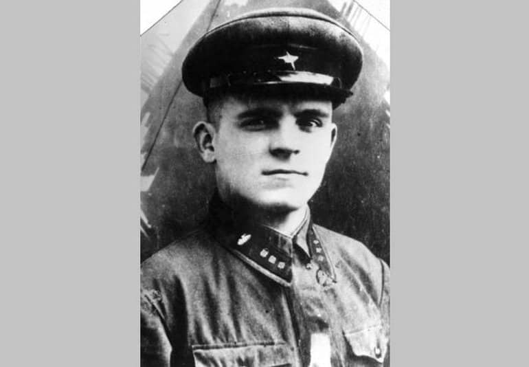 Герою Курской битвы, уничтожившему за день 17 немецких танков, установили памятник