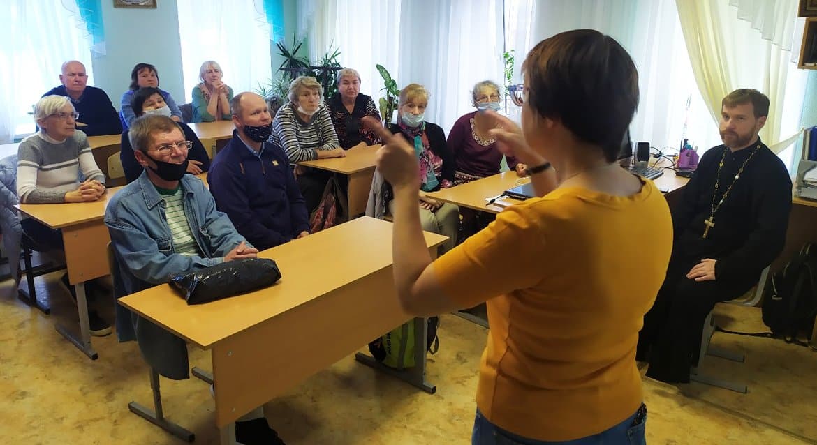 Проект для людей с нарушениями слуха запустили на одном из приходов Казани