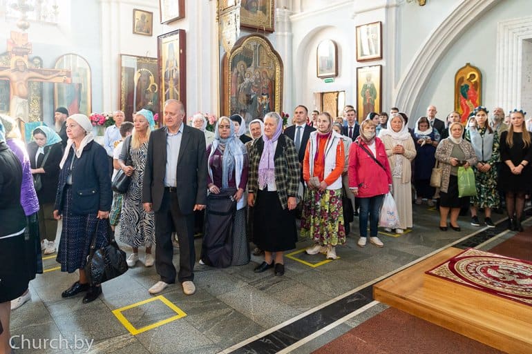 «Это призыв к миру»: в Беларуси воссоздали уникальный Туровский крест