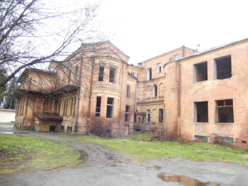 Во Владикавказе восстановили Архиерейскую резиденцию с храмом XIX века