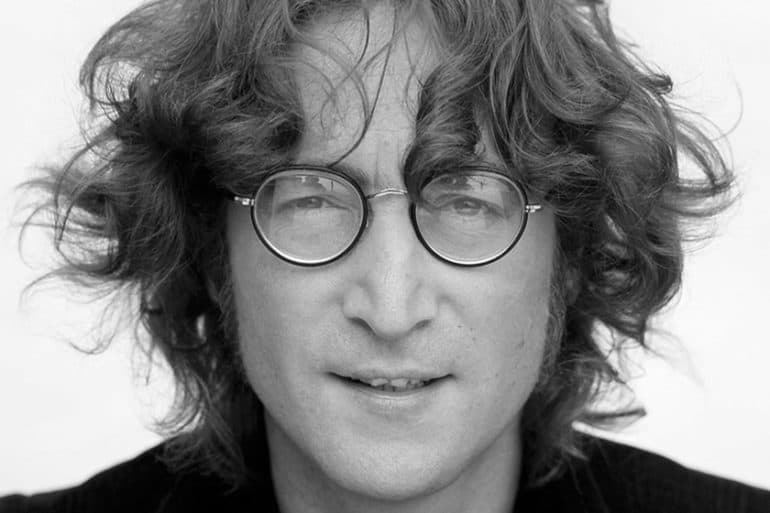 «Представь, что нет ни рая, ни ада… Не за что убивать и умирать, и религии нет»: что не так с этой цитатой Джона Леннона