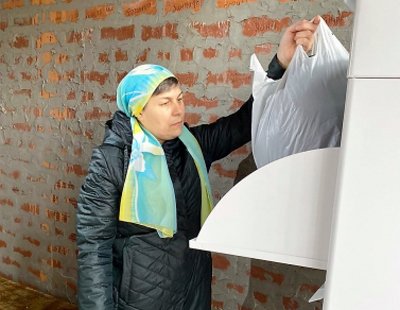 В храмах Екатеринбурга появились контейнеры для благотворительного сбора вещей
