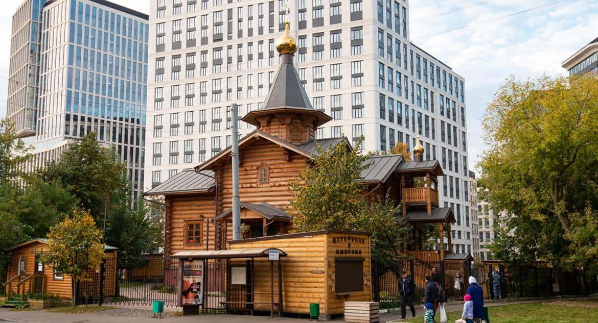Приходской храм художников освятили в честь Андрея Рублева в Москве