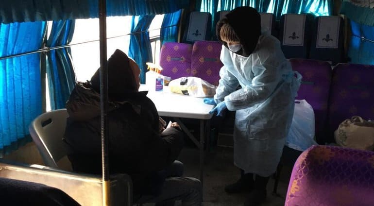 К бездомным Уфы поехал православный «Автобус милосердия»