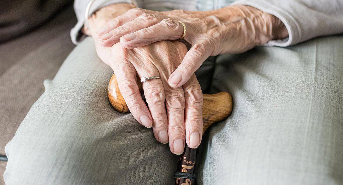 Как поддержать пожилого человека, живущего в ожидании смерти?