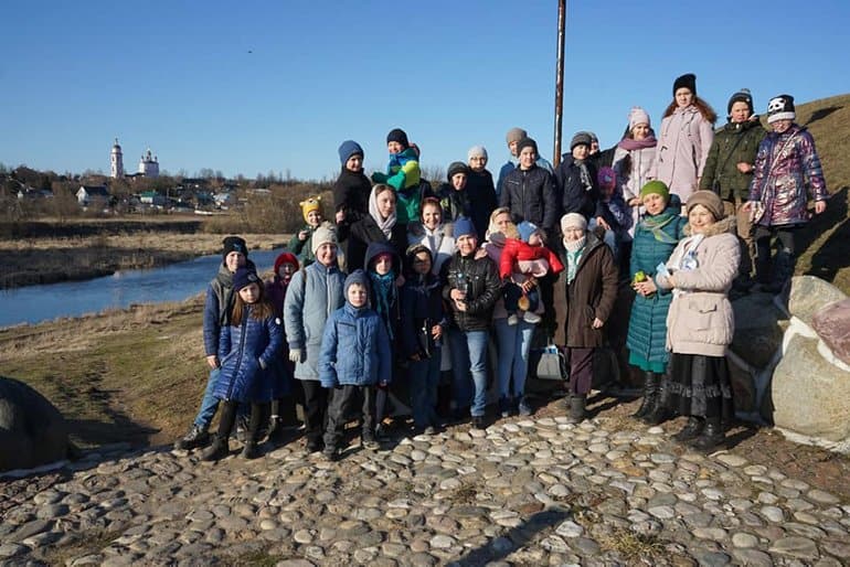 Православный грант помог организовать в Калуге помощь одиноким мамам