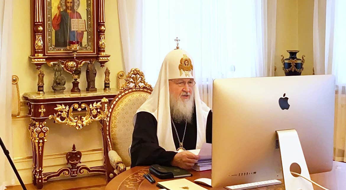 Патриарх Кирилл предостерег священников от ковид-диссидентства