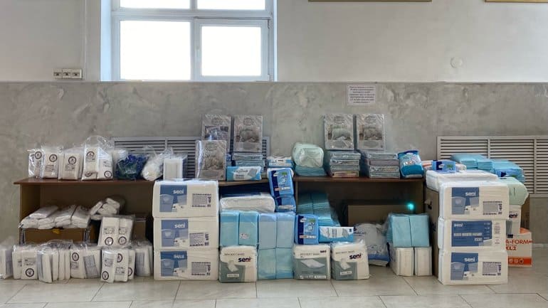 Златоустовская епархия передала гуманитарную помощь для ковид-отделений