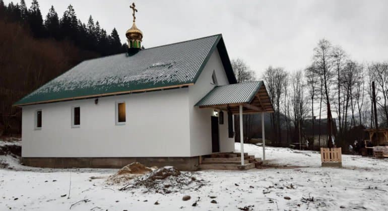 В Закарпатье у общины Украинской Церкви появился новый храм, вместо отобранного ПЦУ