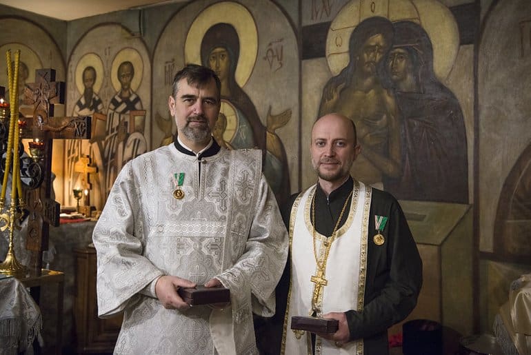 В России и за рубежом Церковь награждает медиков за борьбу с коронавирусом