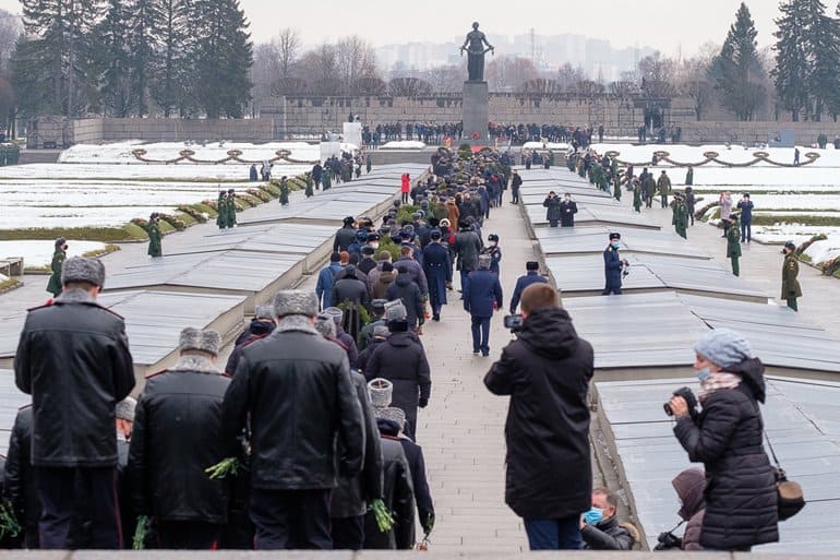 Духовенство Петербурга почтило память жертв блокады Ленинграда