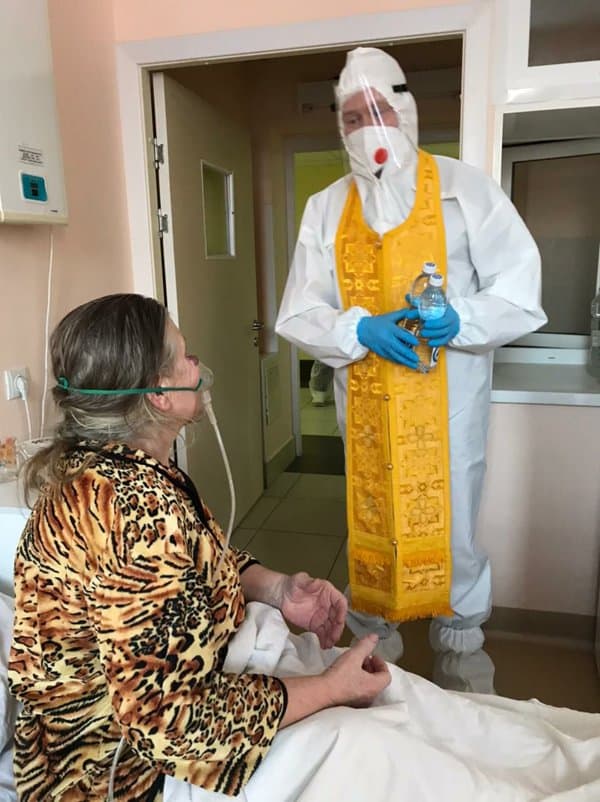В Пензе пациентам ковид-госпиталей передали журнал «Фома»