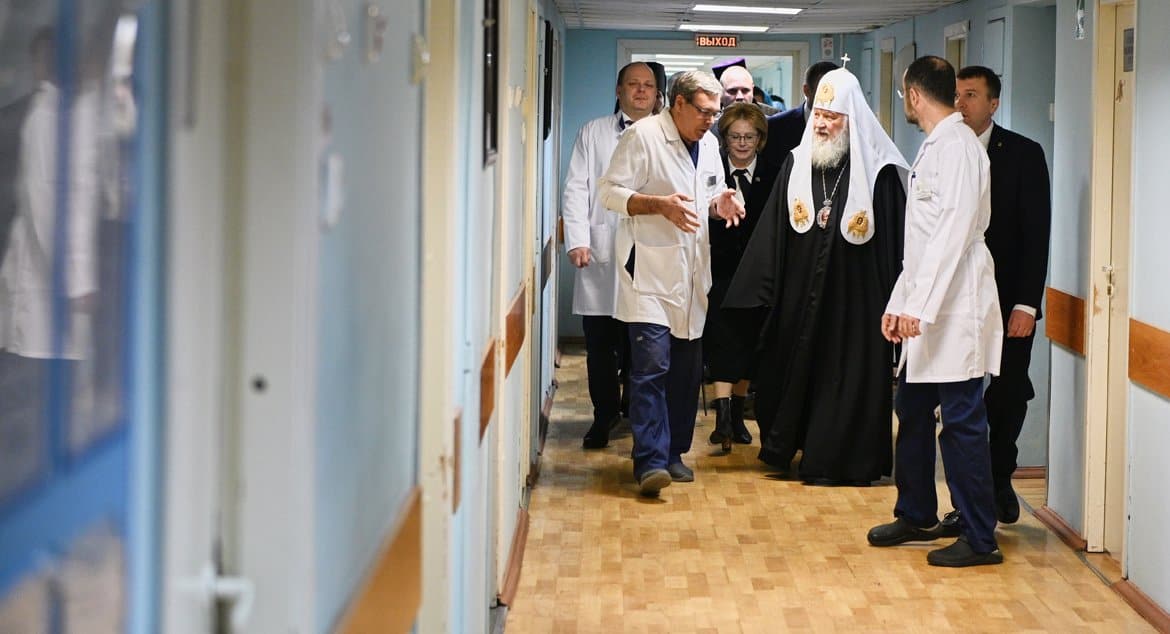 Патриарх Кирилл поспособствовал покупке для больницы более 10 дорогих медаппаратов