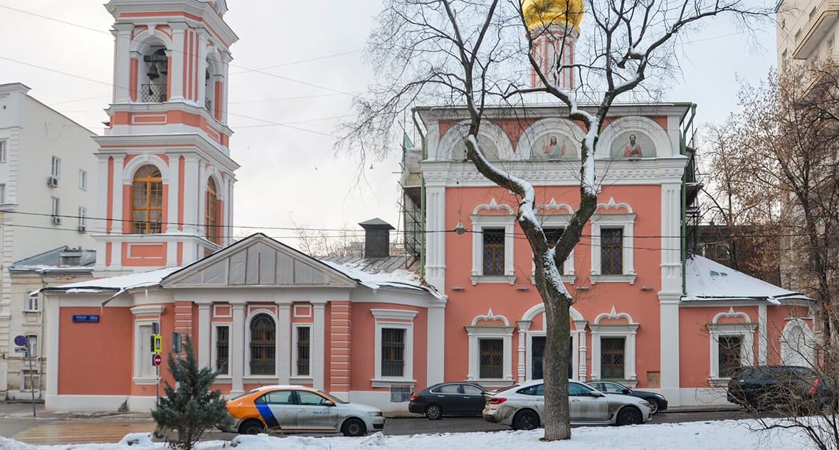В Москве отреставрировали фасады храмов XVII и XVIII веков