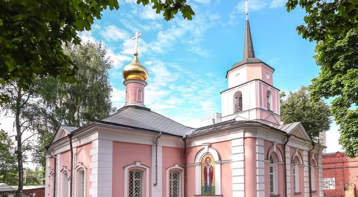 Церкви вернули храм Покрова Богородицы в Покровском-Стрешневе