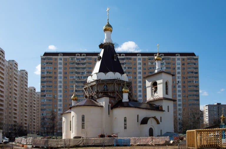 Церковь серафима саровского бул энтузиастов 1б фото