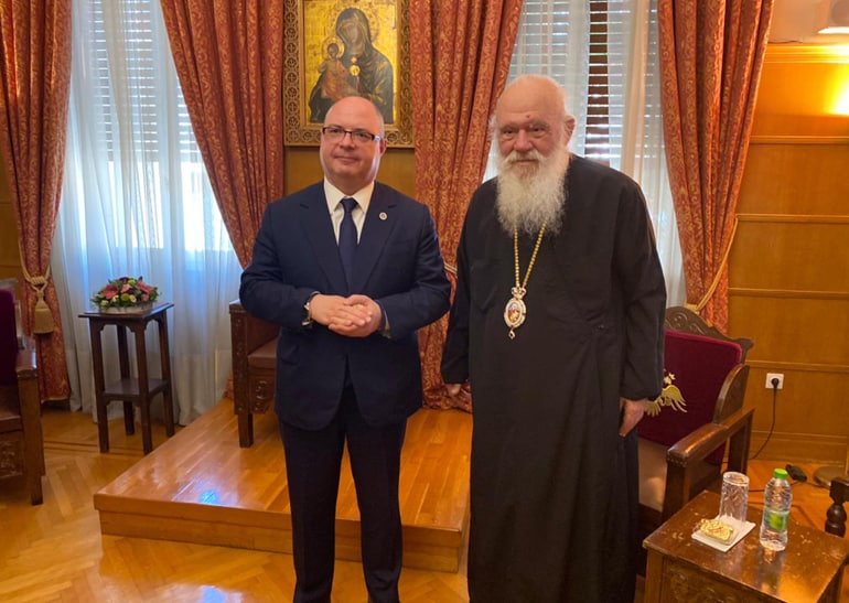 Архиепископ Афинский Иероним предложил начать восстанавливать отношения с Русской Церковью путем молодежных контактов