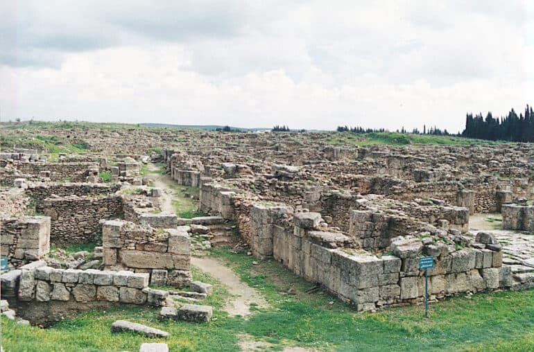 Клинописные таблички из исчезнувшего города Угарит: что открыла нам эта удивительная находка археологов
