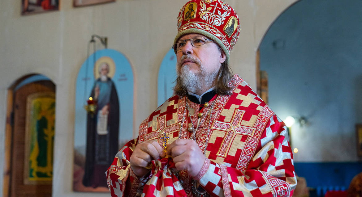 «Мы их меньше замечаем»: митрополит Рязанский Марк благодарен медсестрам, спасавшим людей из огня