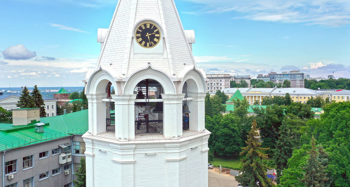 В Нижегородском кремле воссоздали соборную колокольню XVII века