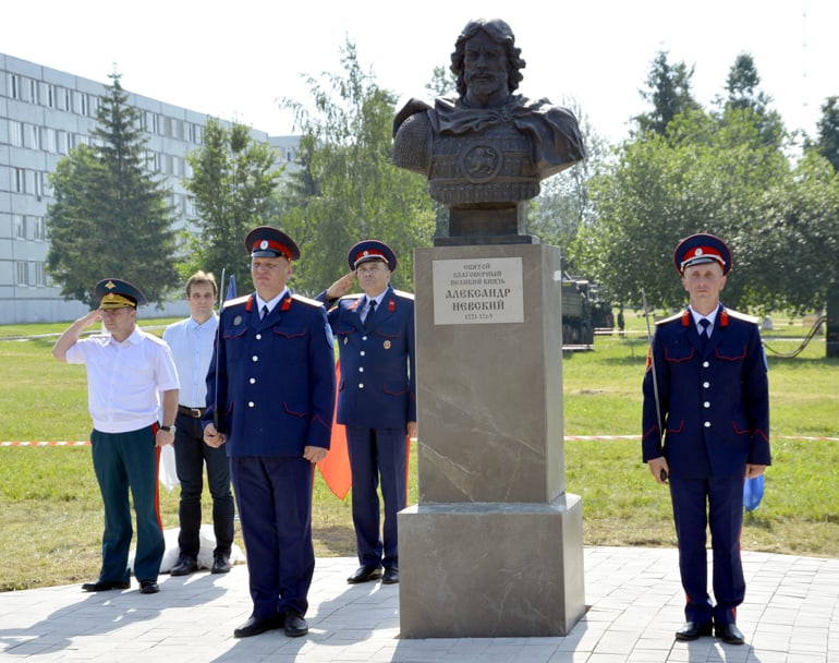 В Кантемировской дивизии открыли памятник святому князю Александру Невскому