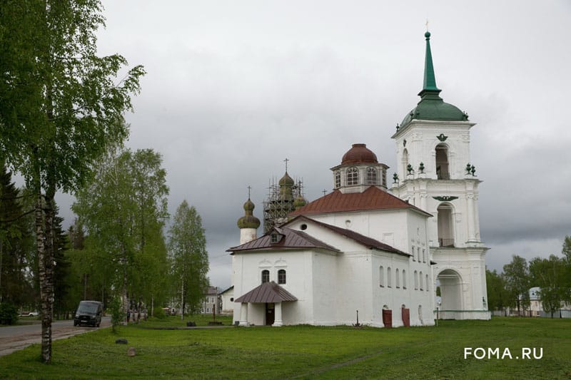 Соборная площадь Каргополь