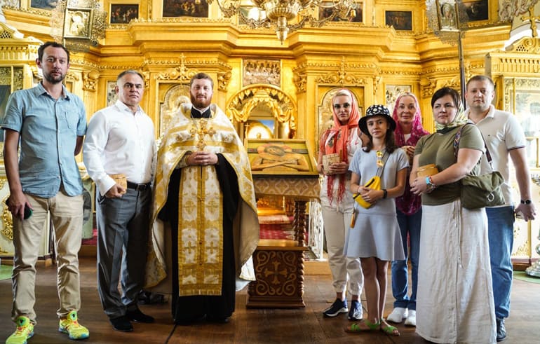 Храму в Солнечногорске передали уникальную тактильную икону «Царь Славы»