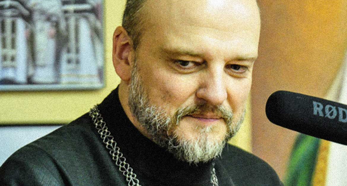 «Врачи предложили моей маме аборт, но она стала молиться святому Серафиму» — история священника
