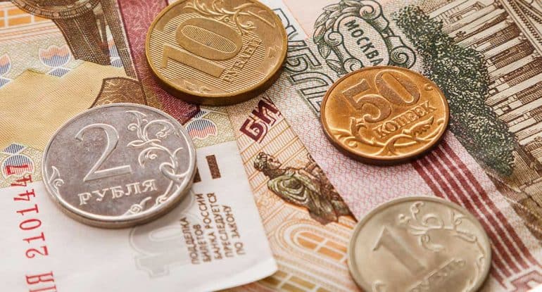 Свекровь тянет деньги на микрозаймы, как быть?
