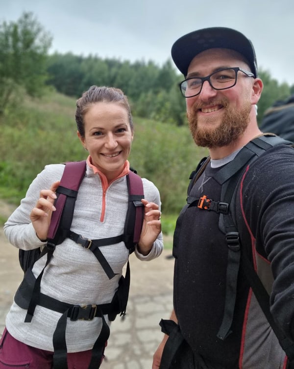 Дорогой паломников за чудом: брат с сестрой прошли 283 километра, чтобы помочь детям