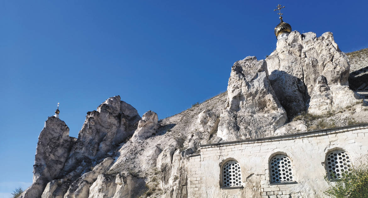Святыня в скалах: Свято-Успенский Дивногорский монастырь