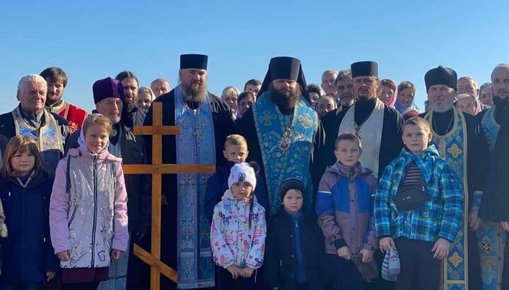 Гонимая пять лет община украинского села Птича начала строить свой храм