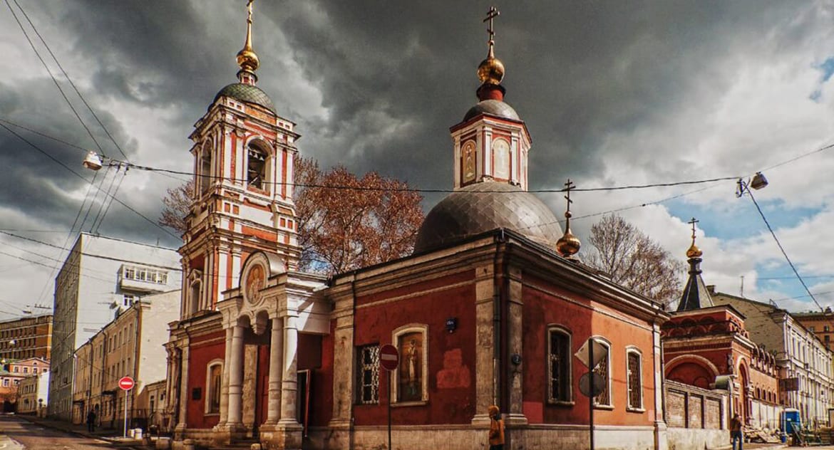 Патриарх Кирилл утвердил список храмов Москвы, нуждающихся в реставрации