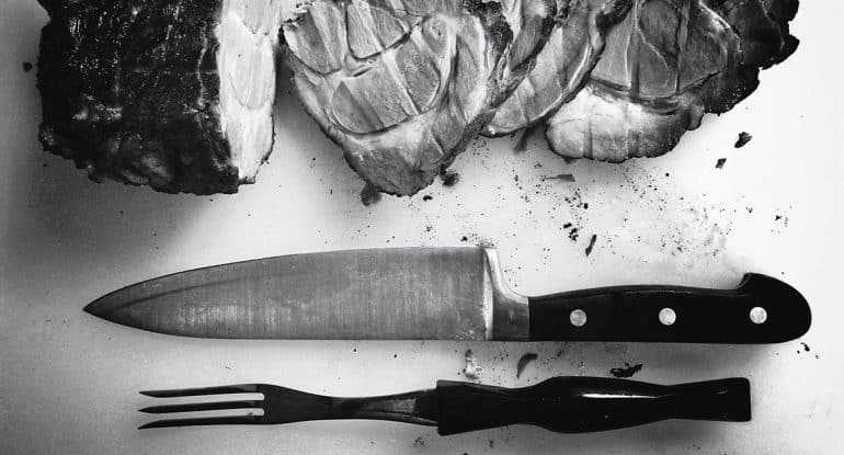 Почему в монастырях в пост продают мясо?