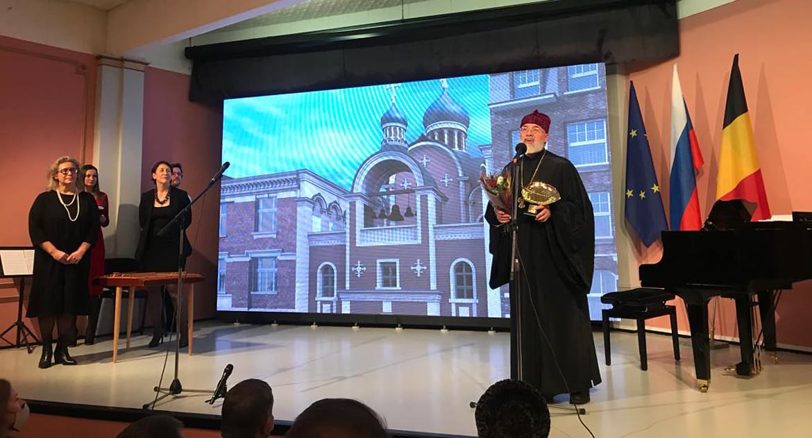 Русский священник удостоен премии в Бельгии за строительство храма на месте концлагеря
