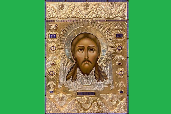 Патриарх Кирилл подарил верующим Казахстана икону Иисуса Христа