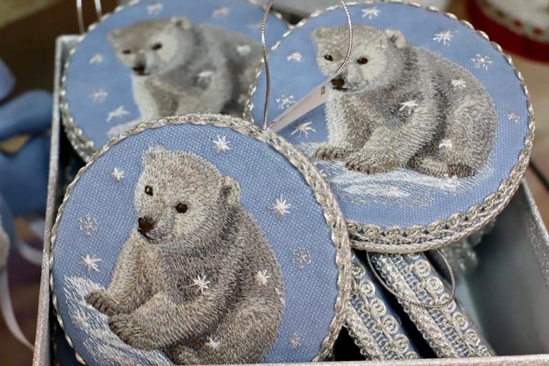 Монахини в Екатеринбурге решили возродить теплую рождественскую традицию. Посмотрите, это правда очень красиво